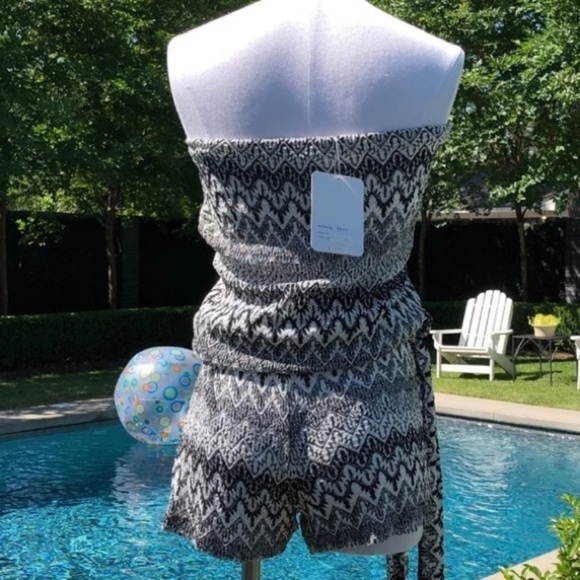 Alexis Allison Black Forest Romper - Picture 3 of 15